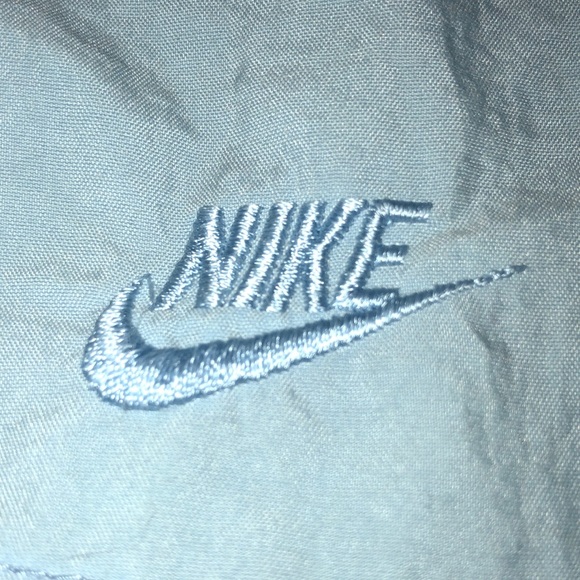 Nike Windbreaker Jacket - Picture 5 of 8